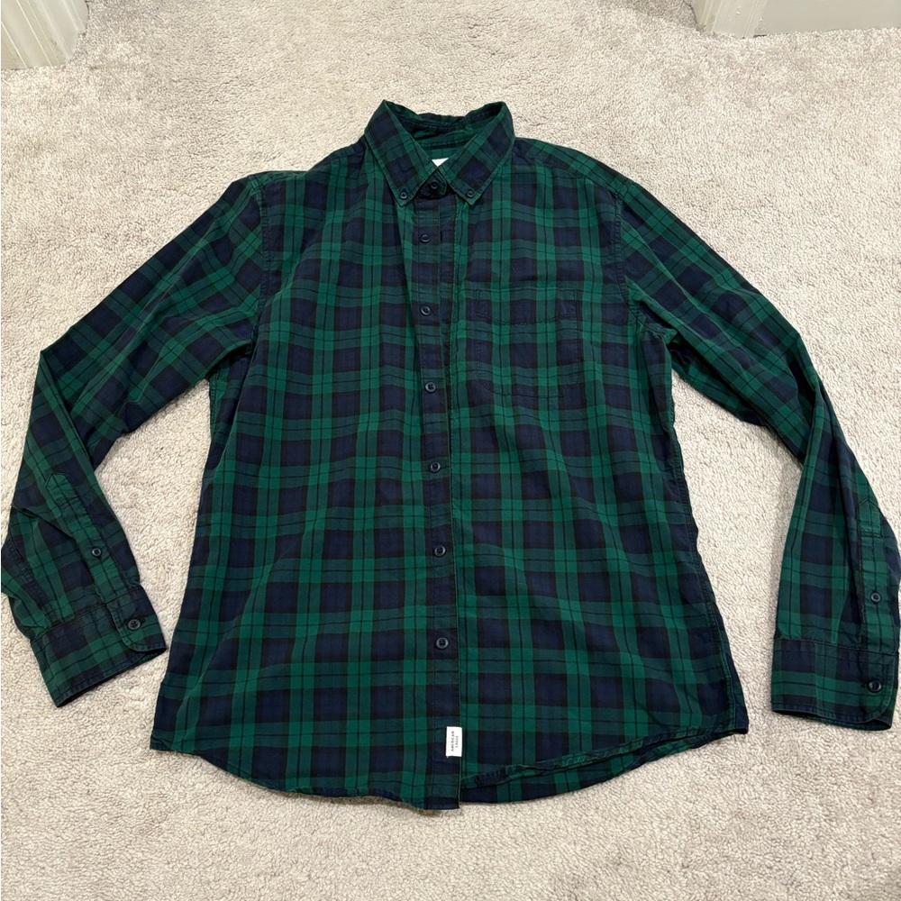 American Eagle Classic Fit Men's Green and Blue Button-Up Plaid Shirt